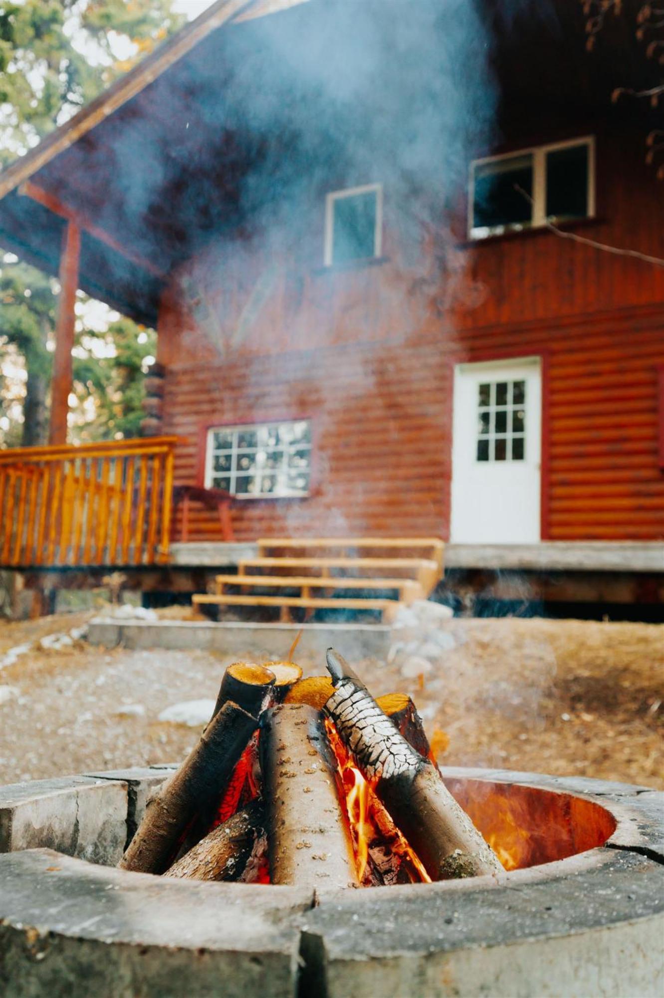 Tagish Little Atlin Lodge מראה חיצוני תמונה