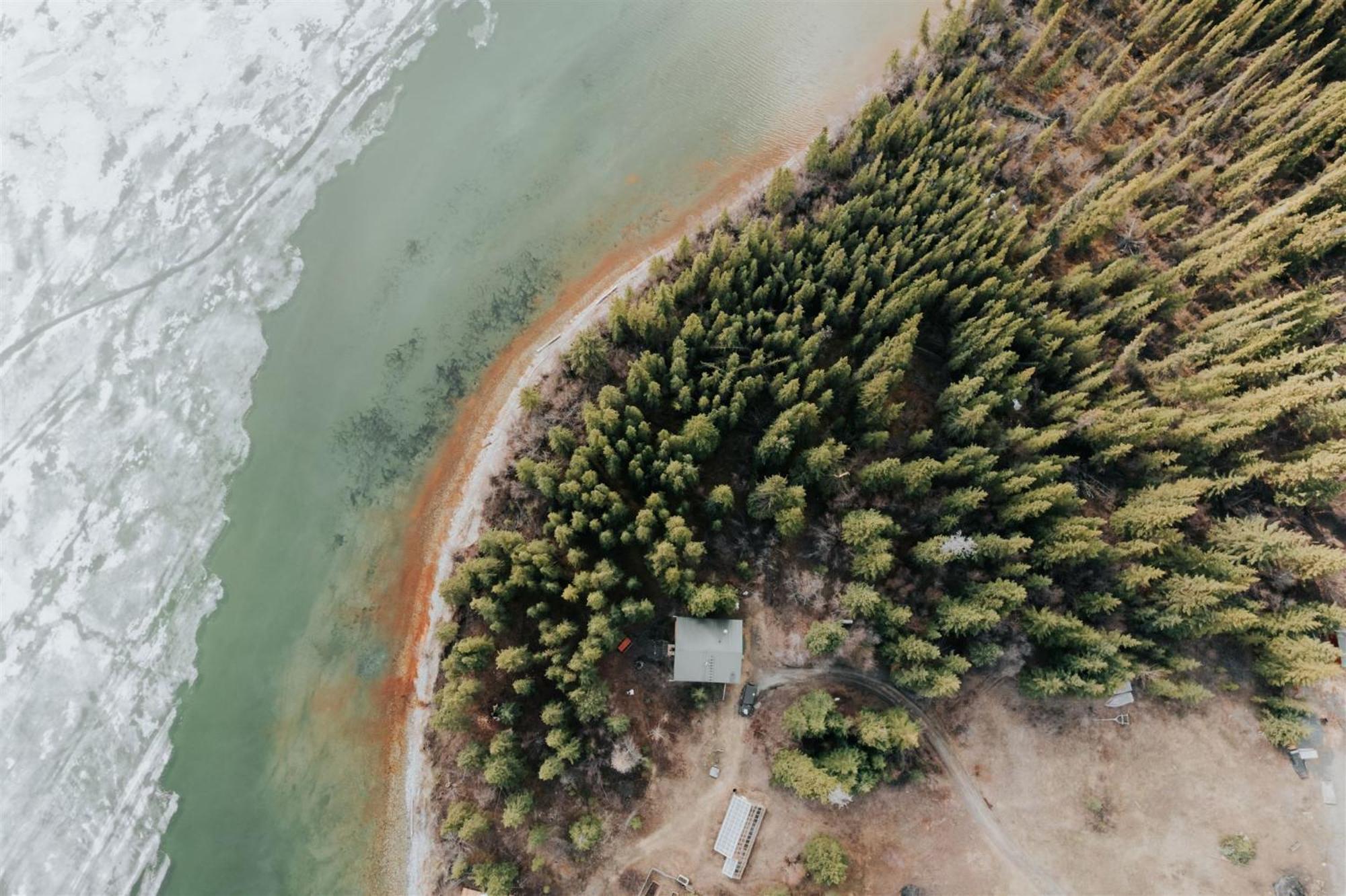 Tagish Little Atlin Lodge מראה חיצוני תמונה