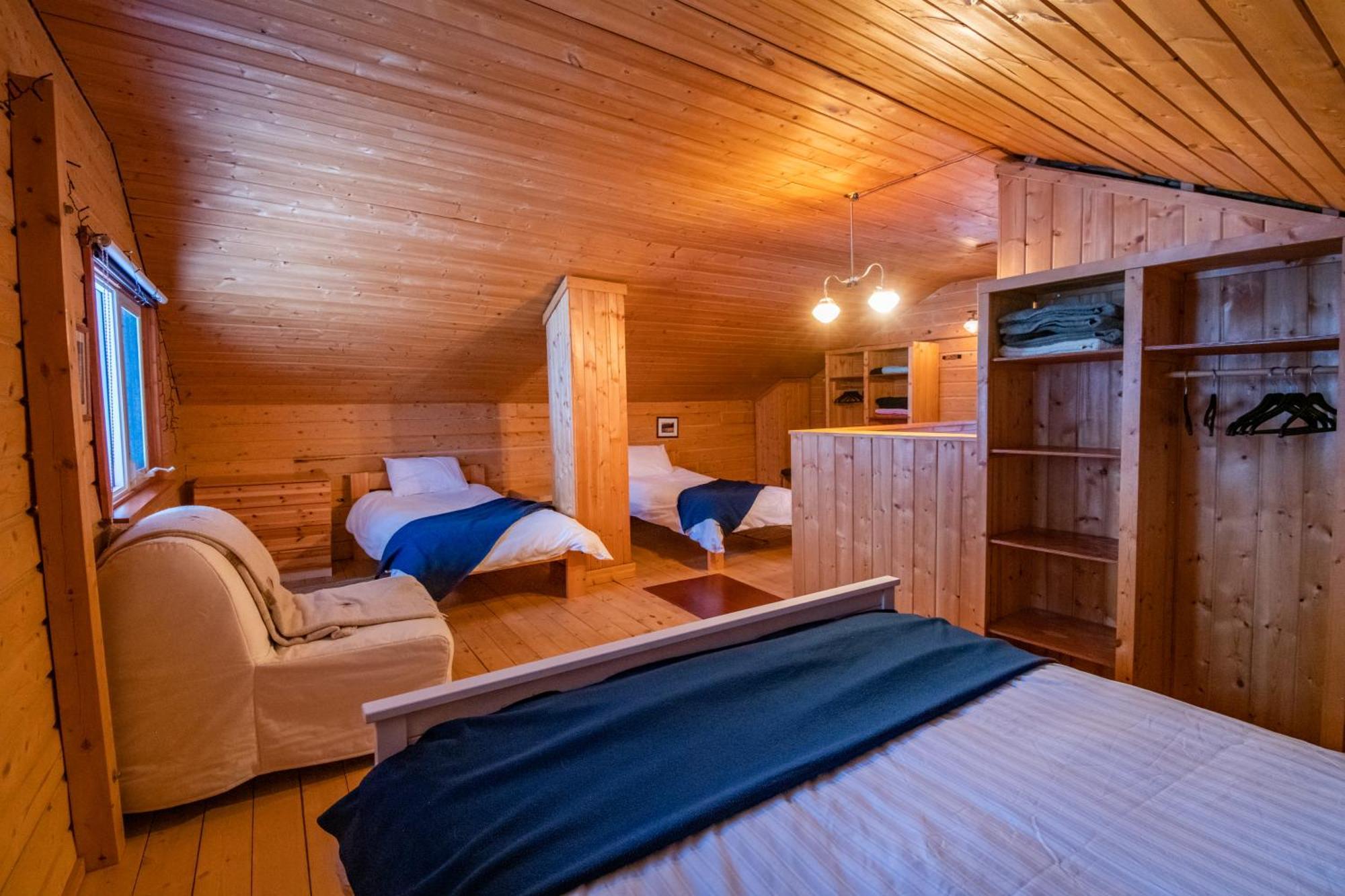 Tagish Little Atlin Lodge מראה חיצוני תמונה